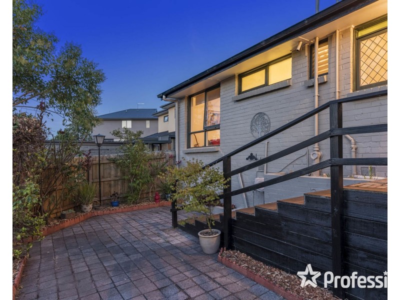 5 Evon Avenue, Ringwood East VIC 3135