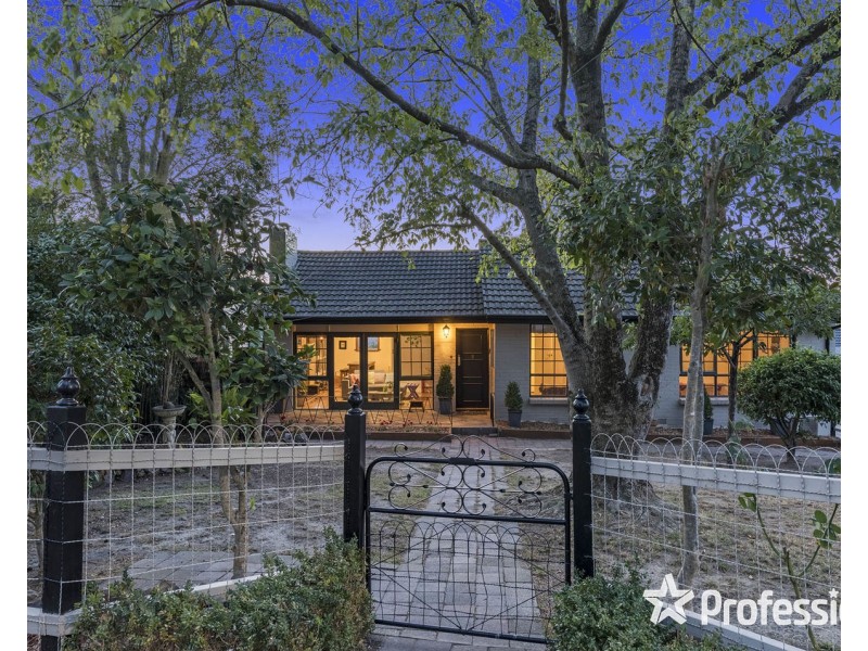 5 Evon Avenue, Ringwood East VIC 3135