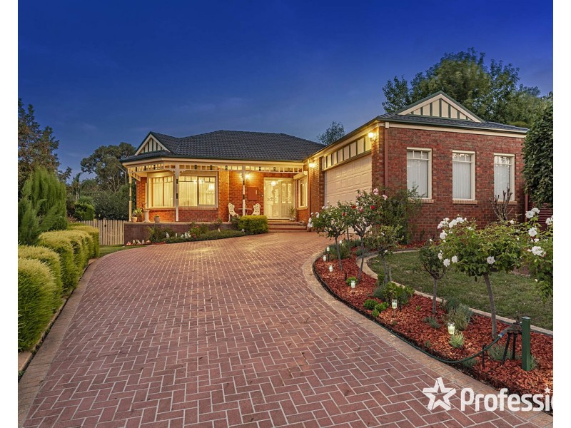 42 Clearwater Drive, Lilydale VIC 3140
