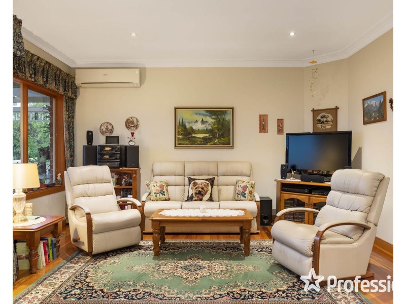 42 Clearwater Drive, Lilydale VIC 3140