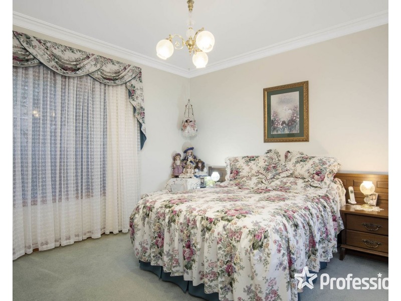 42 Clearwater Drive, Lilydale VIC 3140