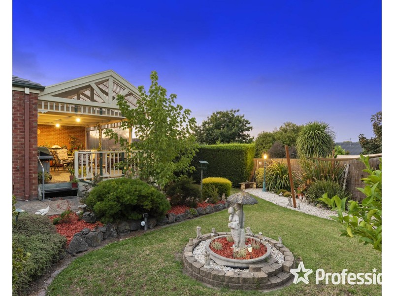 42 Clearwater Drive, Lilydale VIC 3140