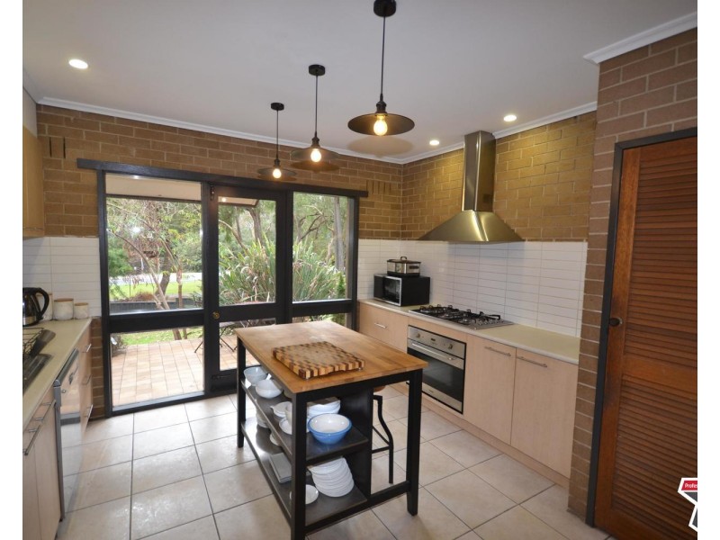 2 Hawkins Road, Montrose VIC 3765