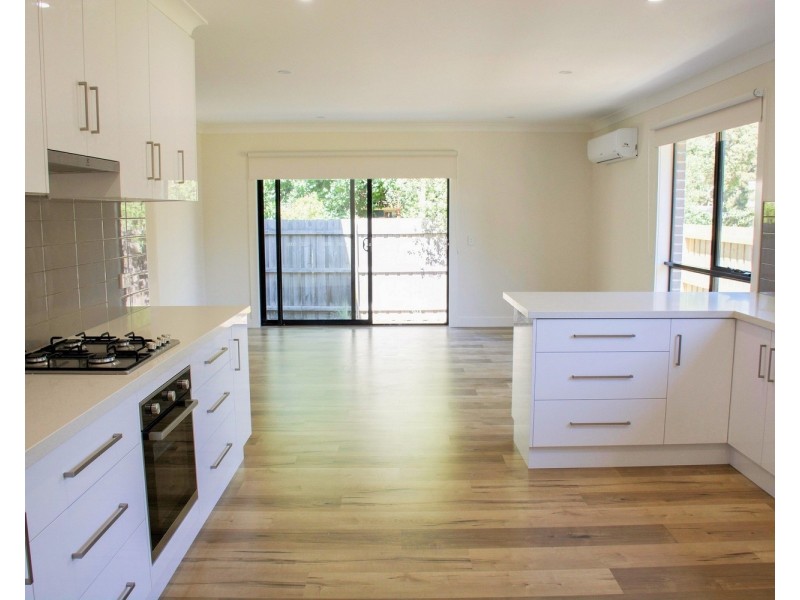 20a Swinburne Avenue, Mooroolbark VIC 3138