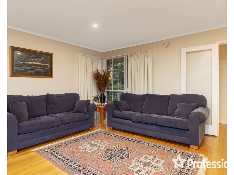 88 Cambridge Road, Kilsyth VIC 3137