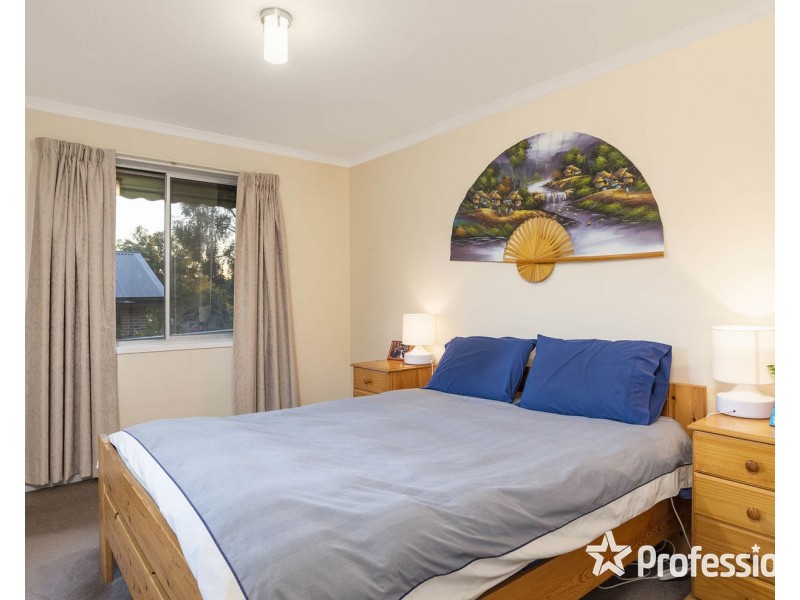 88 Cambridge Road, Kilsyth VIC 3137