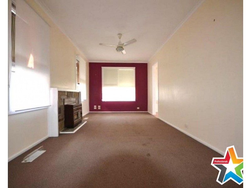 3 Andrew Street, Mooroolbark VIC 3138