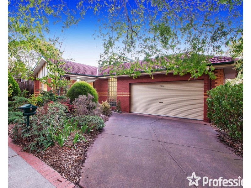 10 Yarraridge Drive, Chirnside Park VIC 3116