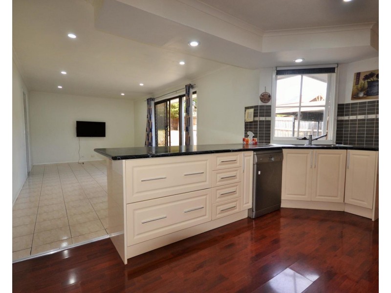 44 Highview Drive, Mooroolbark VIC 3138