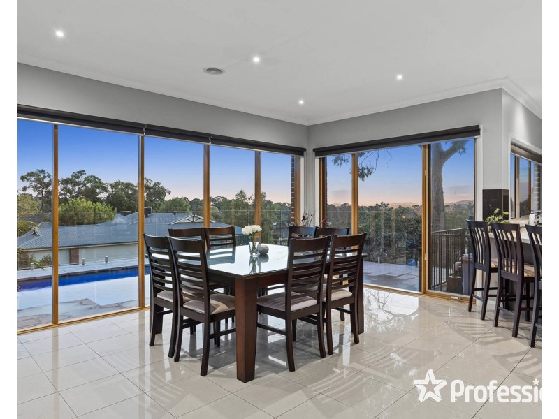 6 Classic Drive, Mooroolbark VIC 3138