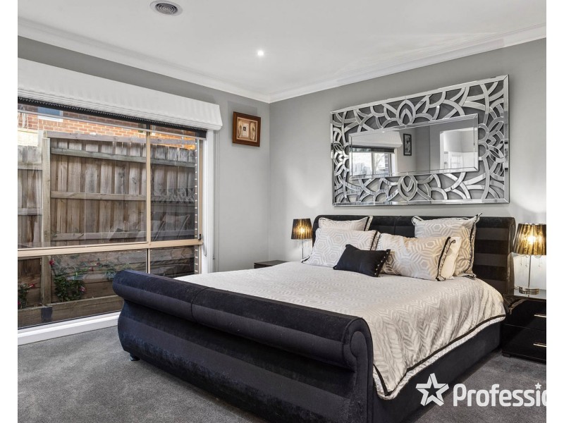 6 Classic Drive, Mooroolbark VIC 3138