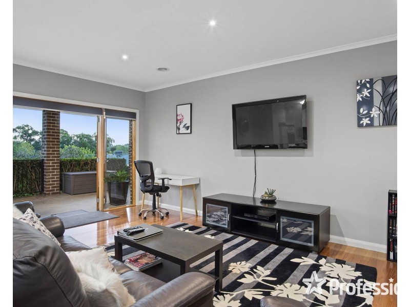 6 Classic Drive, Mooroolbark VIC 3138