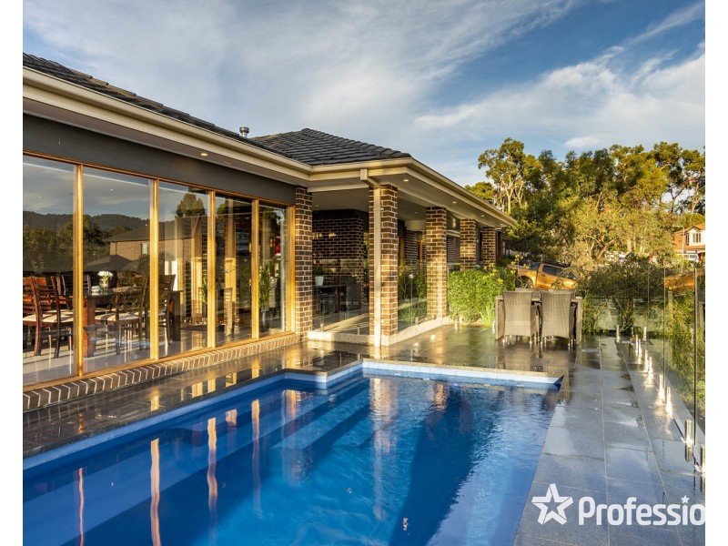 6 Classic Drive, Mooroolbark VIC 3138