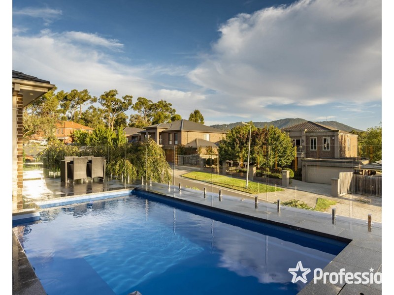 6 Classic Drive, Mooroolbark VIC 3138