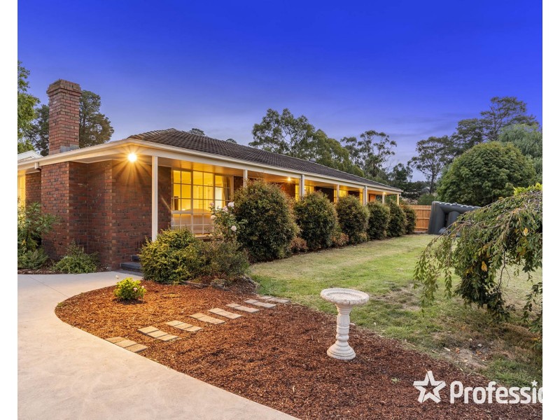 260 Warburton Highway, Wandin North VIC 3139