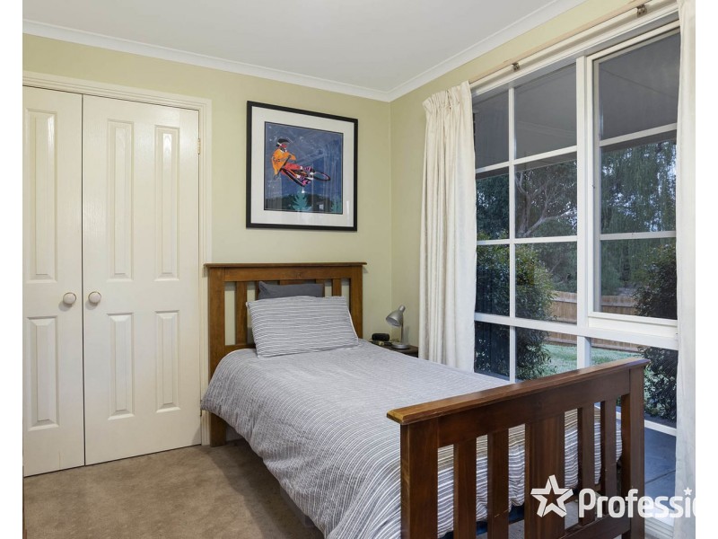 260 Warburton Highway, Wandin North VIC 3139