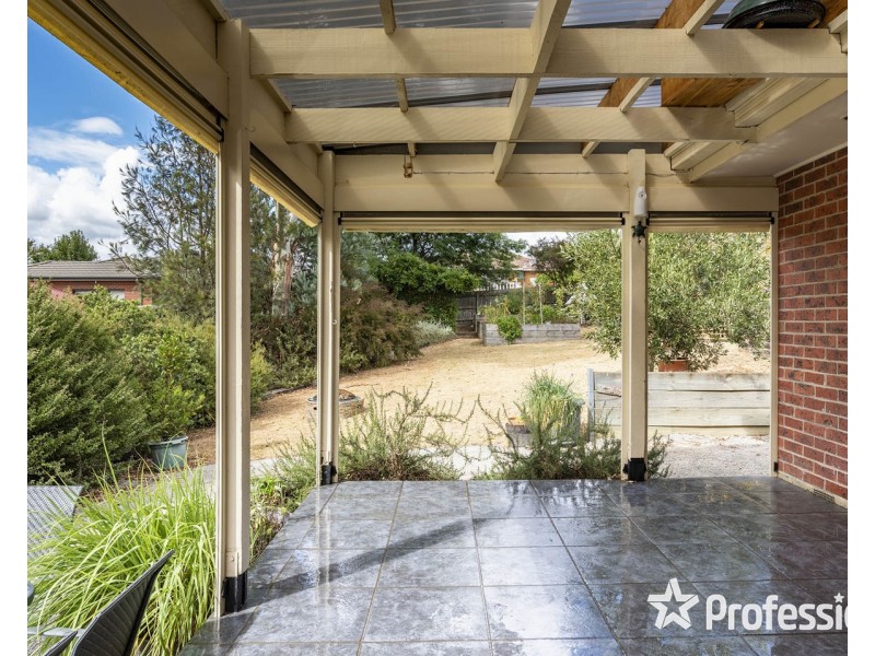 22 Carole Avenue, Chirnside Park VIC 3116