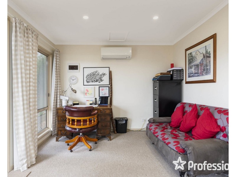 22 Carole Avenue, Chirnside Park VIC 3116