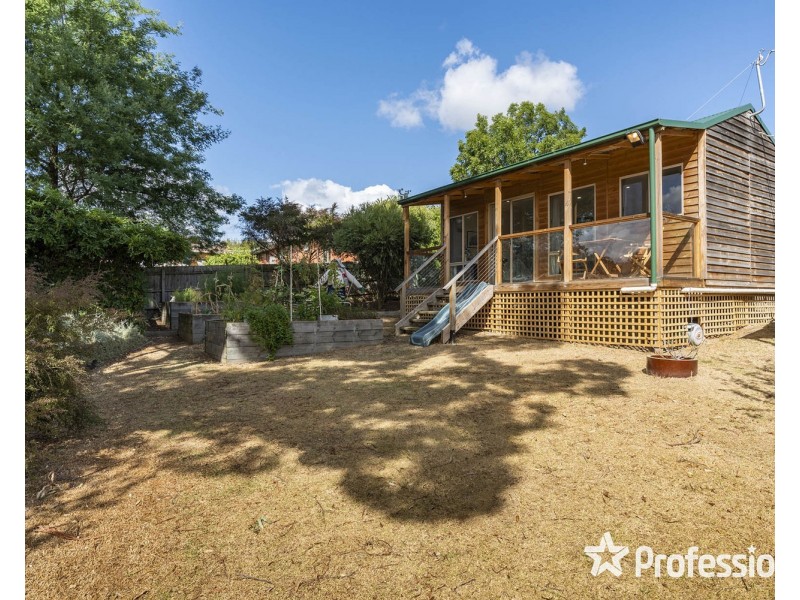 22 Carole Avenue, Chirnside Park VIC 3116