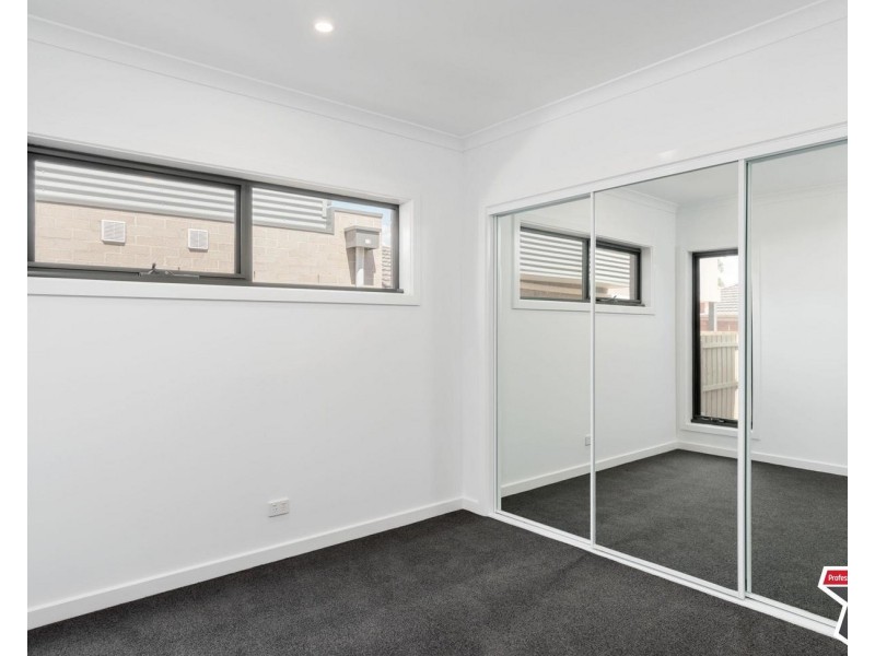 2 Floral Court, Mooroolbark VIC 3138