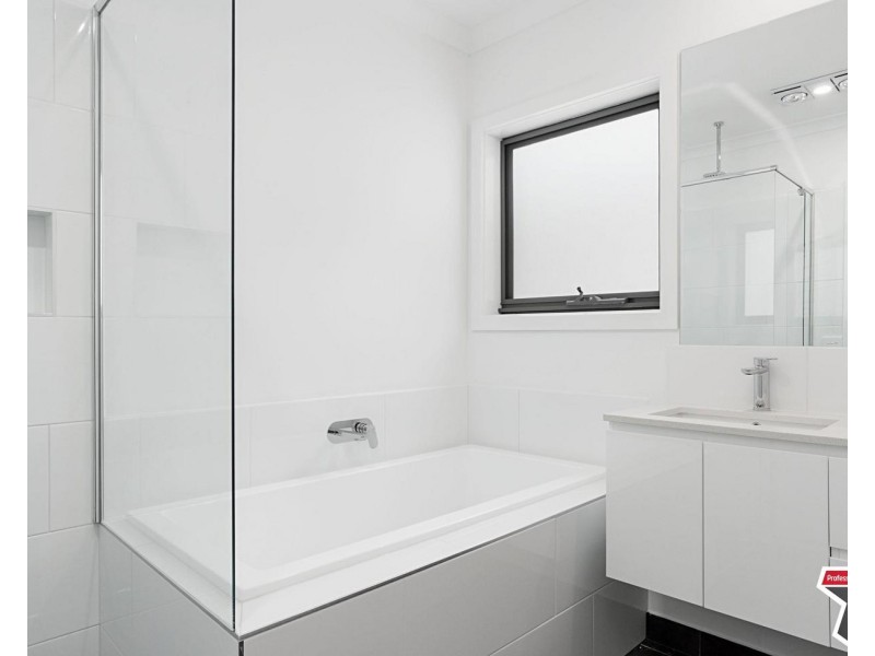 2 Floral Court, Mooroolbark VIC 3138