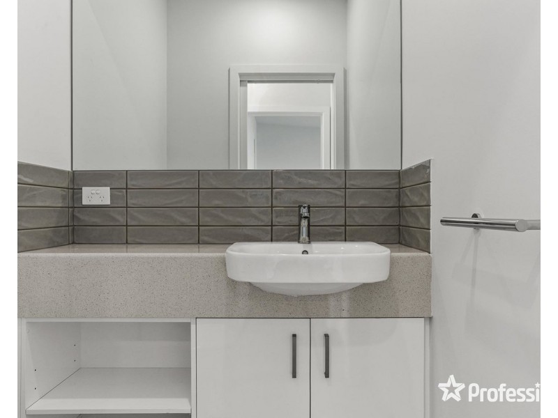 4 & 5/74 Clarke Street, Lilydale VIC 3140