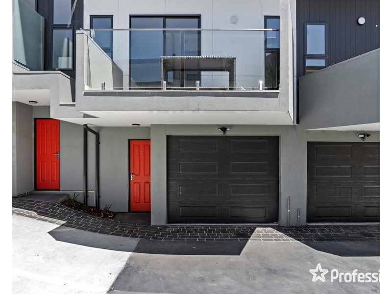 4 & 5/74 Clarke Street, Lilydale VIC 3140
