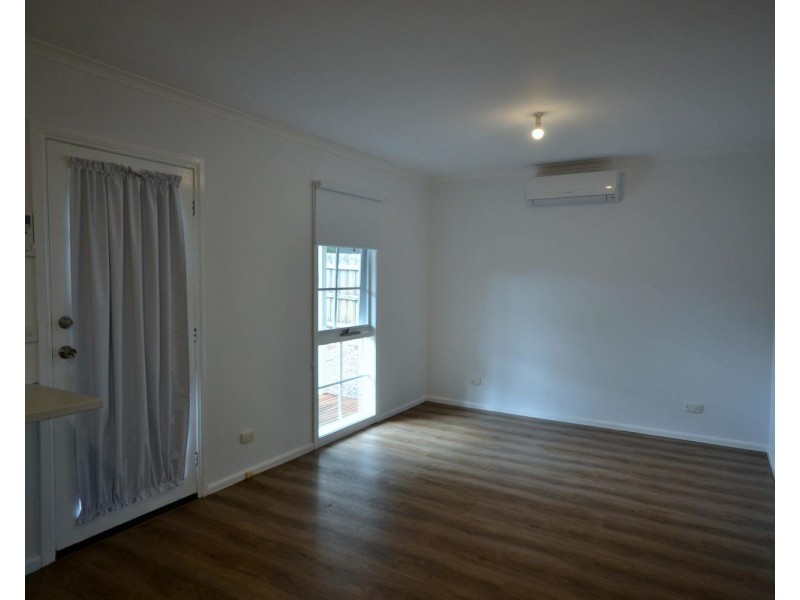 210b Cambridge Road, Mooroolbark VIC 3138
