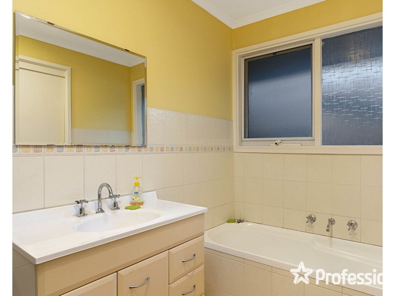 113 Lomond Avenue, Kilsyth VIC 3137