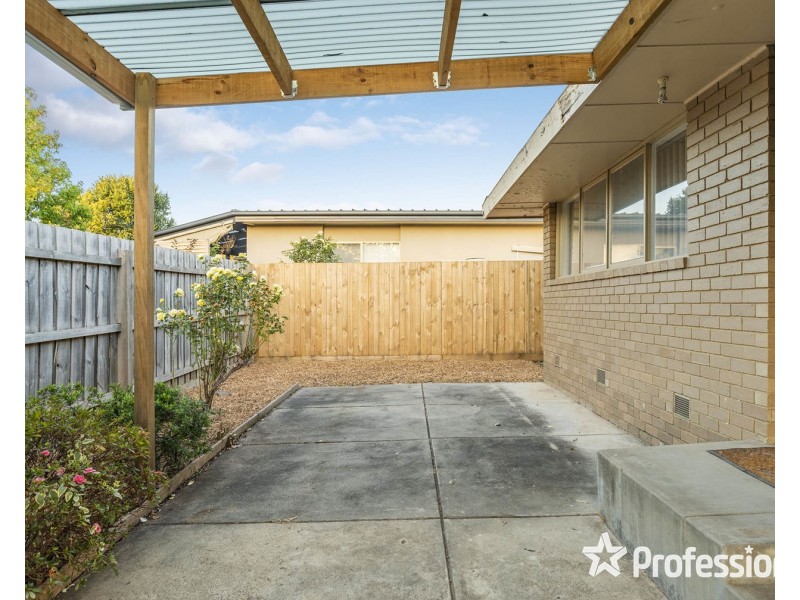 113 Lomond Avenue, Kilsyth VIC 3137