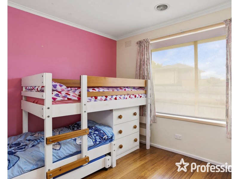 20 Mountain View Road, Kilsyth VIC 3137