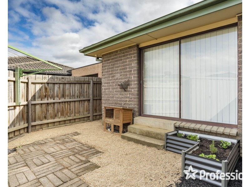 20 Mountain View Road, Kilsyth VIC 3137