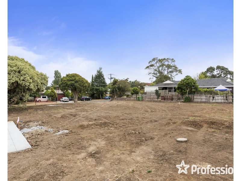 2 Sheppards Lane, Chirnside Park VIC 3116