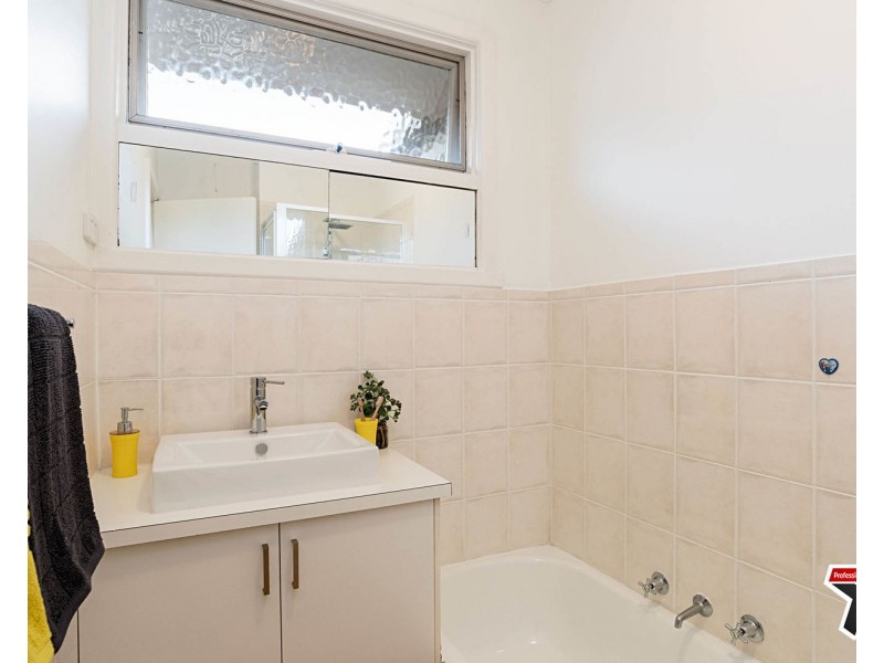 20 Swinburne Avenue, Mooroolbark VIC 3138
