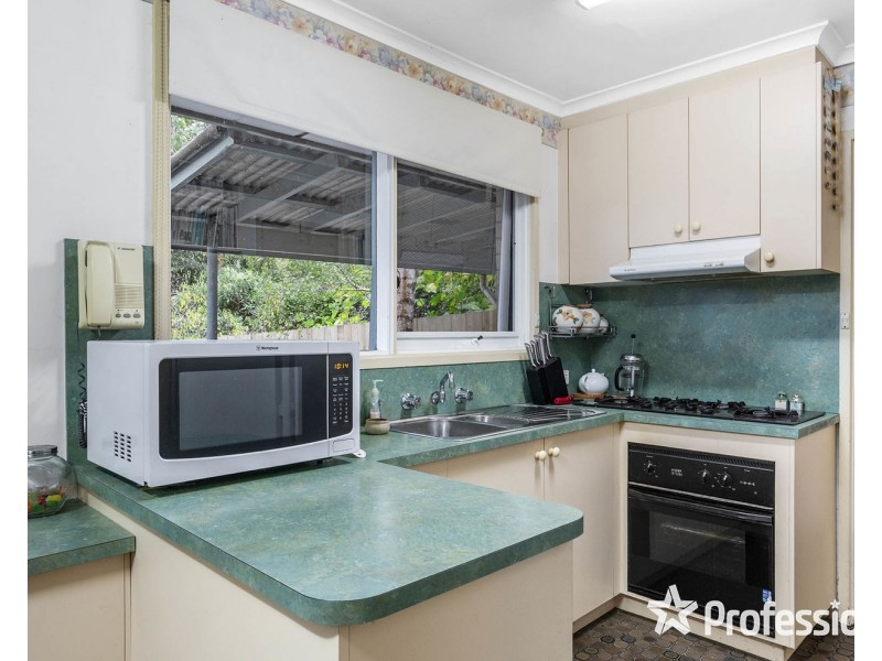 24 Orrong Road, Mooroolbark VIC 3138