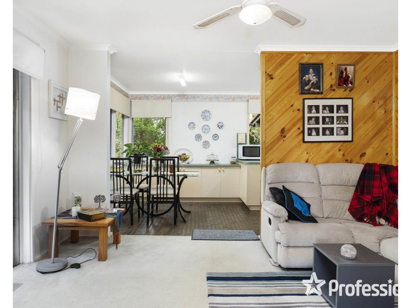24 Orrong Road, Mooroolbark VIC 3138