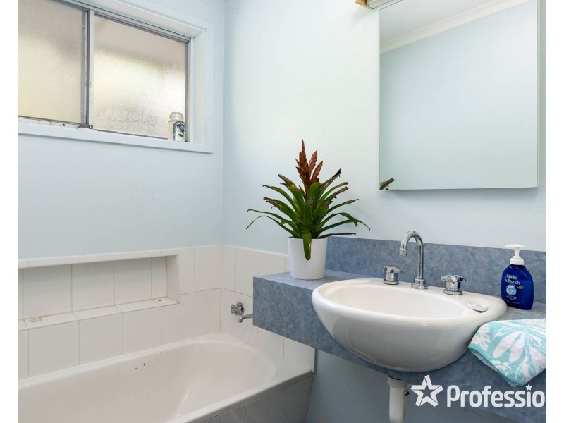 24 Orrong Road, Mooroolbark VIC 3138