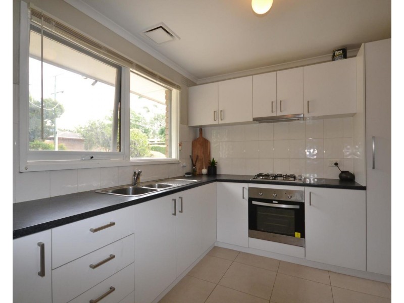 34 Felix Grove, Mooroolbark VIC 3138