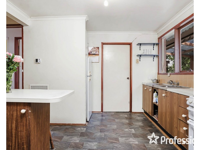 26 Savanna Drive, Mooroolbark VIC 3138