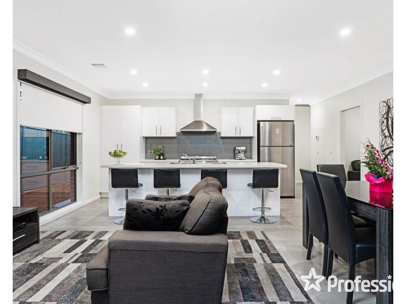 10a Geoffrey Drive, Kilsyth VIC 3137