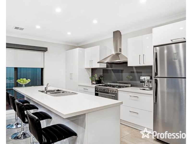 10a Geoffrey Drive, Kilsyth VIC 3137