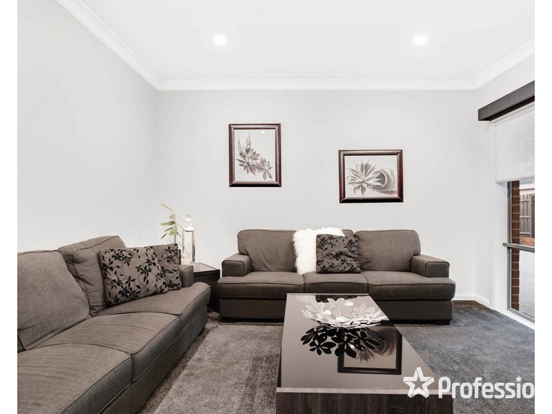 10a Geoffrey Drive, Kilsyth VIC 3137