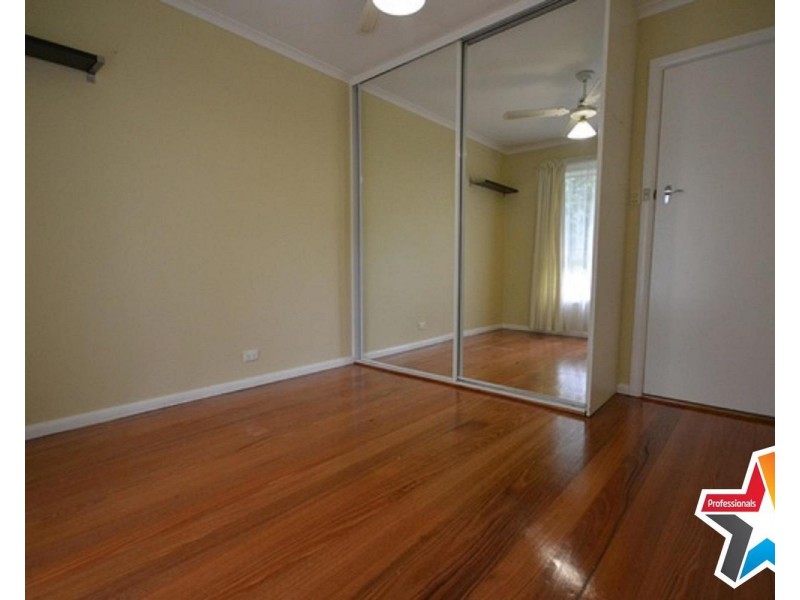 98 Winyard Drive, Mooroolbark VIC 3138