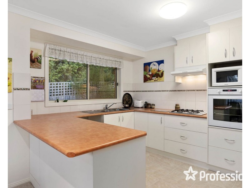 64a Edward Road, Chirnside Park VIC 3116