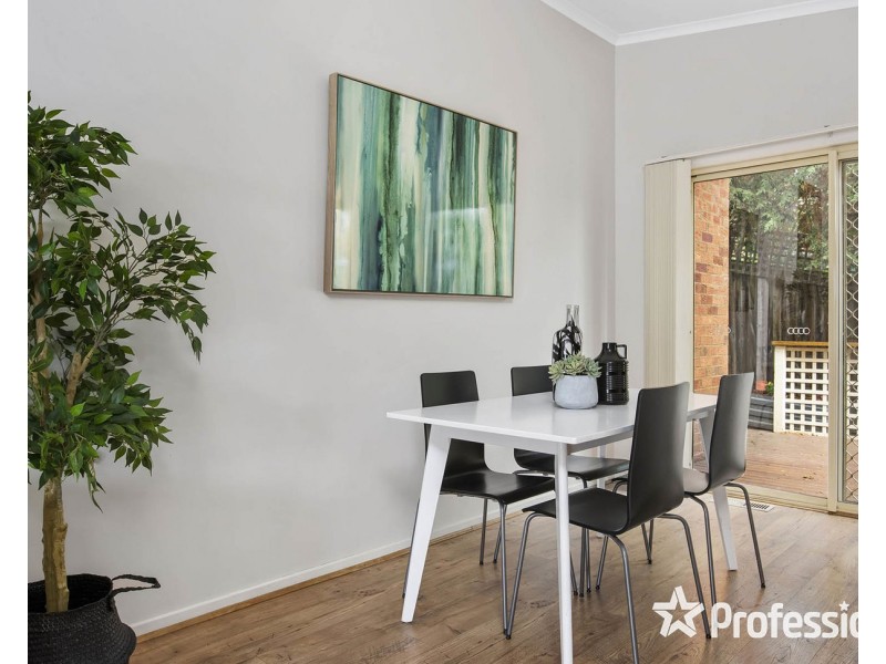8/8-10 Wyuna Walk, Mooroolbark VIC 3138