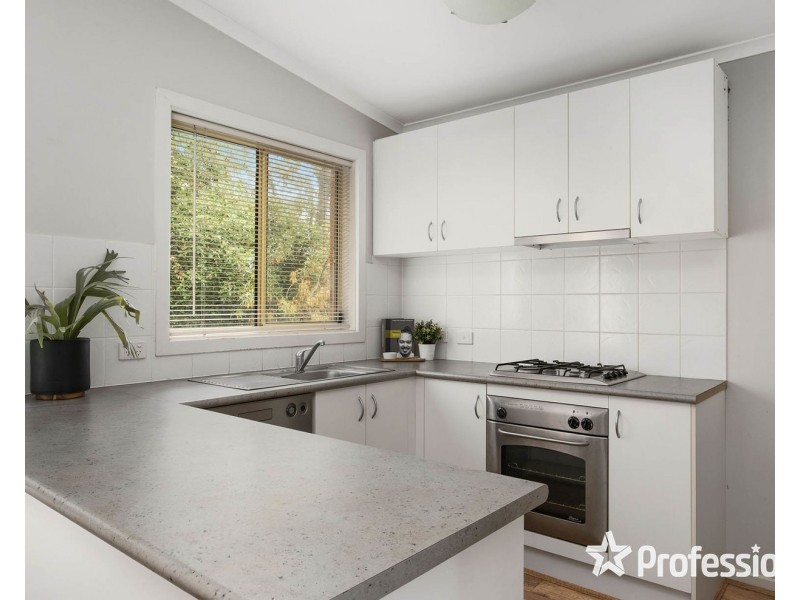 8/8-10 Wyuna Walk, Mooroolbark VIC 3138