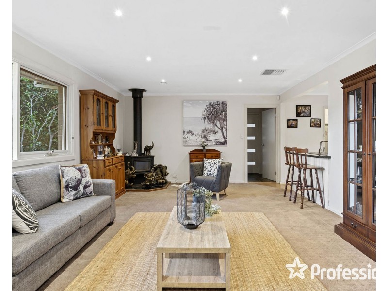 16 Orrong Road, Mooroolbark VIC 3138