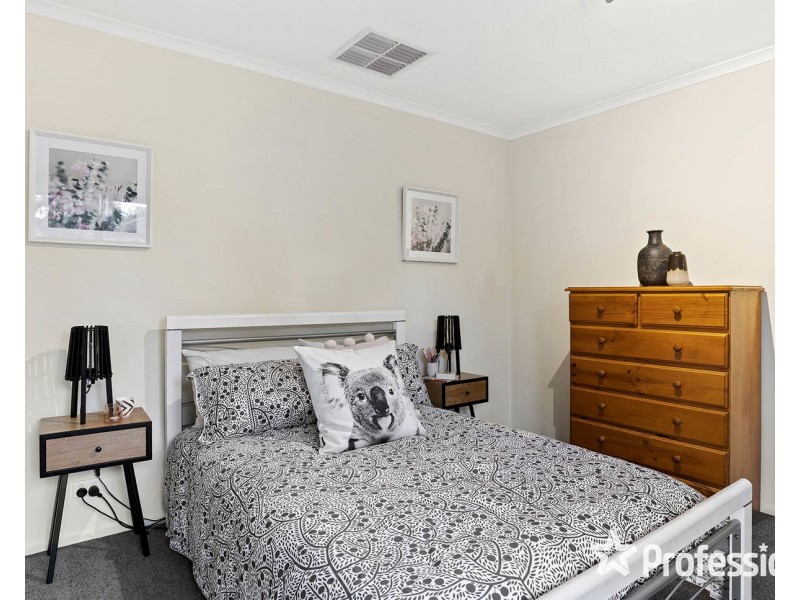 16 Orrong Road, Mooroolbark VIC 3138