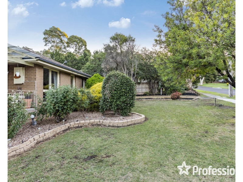 16 Orrong Road, Mooroolbark VIC 3138