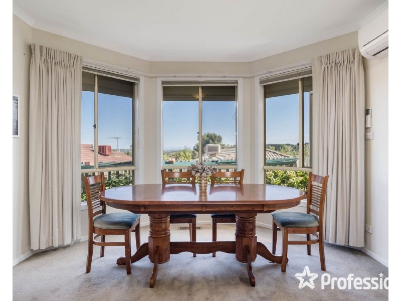 14 Hillrise Crescent, Chirnside Park VIC 3116